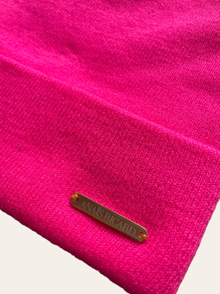 Bonnet en laine rose plaque dorée Anaïs Ricard 